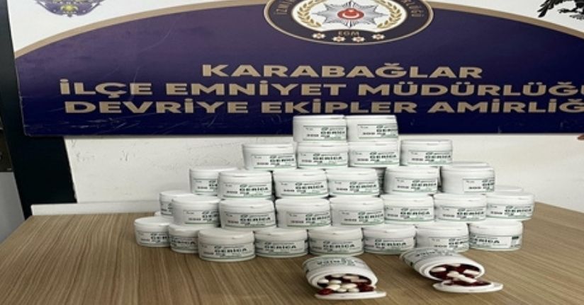 Polisten kaçarken attığı poşetten uyuşturucu çıktı