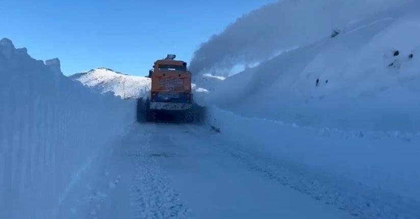 Elazığ’da kapalı 93 köy yolunda çalışmalar sürüyor