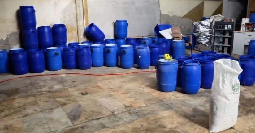 İzmir'de 1 ton 625 kilo uyuşturucu ham maddesi ele geçirildi: 2 gözaltı