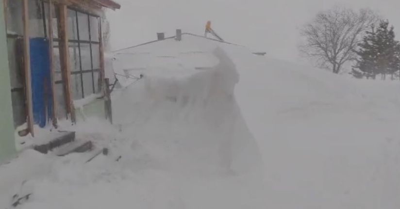 Meteoroloji’nin uyardığı kentte tipi etkili oldu, kar kalınlığı yer yer 3 metreyi buldu