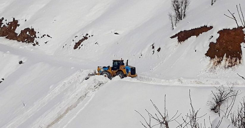 Diyarbakır’da kapanan yollar günler süren çalışmalar sonucu açıldı