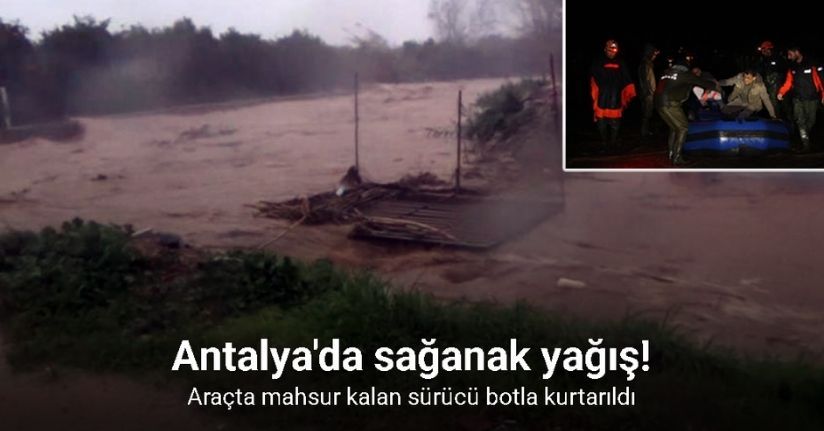 Antalya Kumluca’da sağanak yağış tarım arazilerini sular altında bıraktı