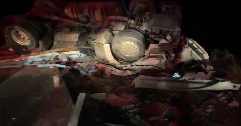 Aksaray’da devrilen tırın sürücüsü hayatını kaybetti