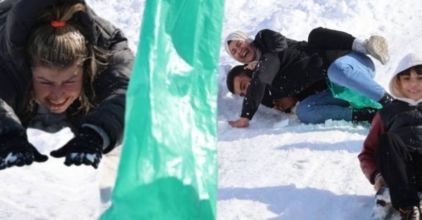 Adana usulü kayak festivali: Leğenle, bidonla, poşetle pistte yarış