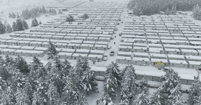 Kar kalınlığının 1 metreyi bulduğu Doğanşehir havadan görüntülendi