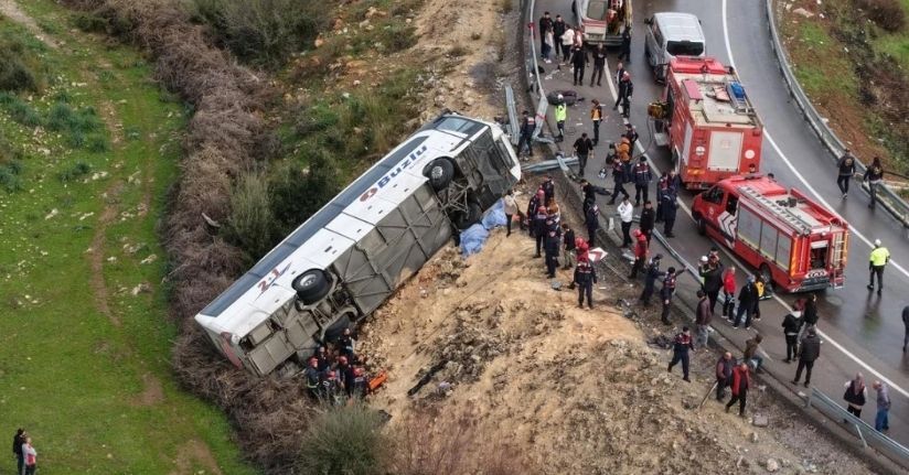 Antalya Valisi Şahin: Kazada hayatını kaybedenlerin sayısı 9'a yükseldi