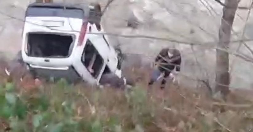 Rize’de kamyonet dereye yuvarlandı: 1 ölü, 1 yaralı