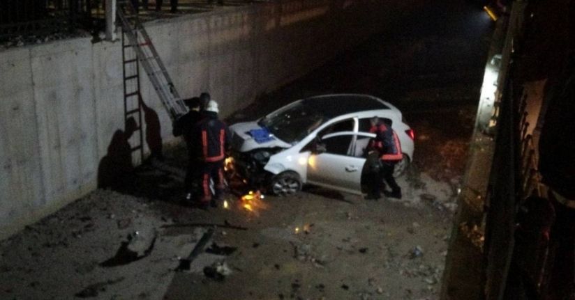 Kontrolden çıkan otomobil sulama kanalına düştü: 1 yaralı