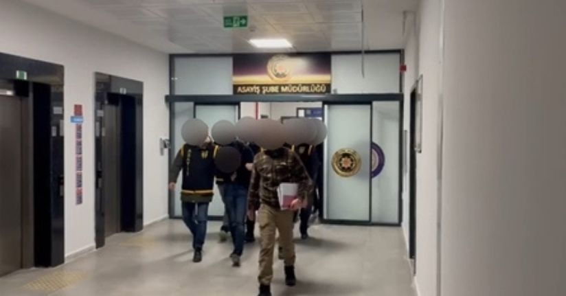 Kuyumcu dükkanından 1,5 kilo altın çalan 6 şüpheliden 4'ü tutuklandı