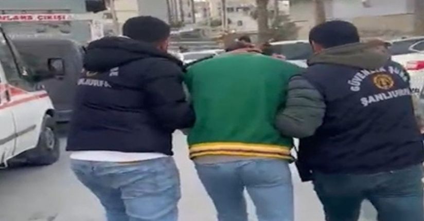 Sanal medyadan Türk bayrağı ve Atatürk’e hakarete 2 gözaltı