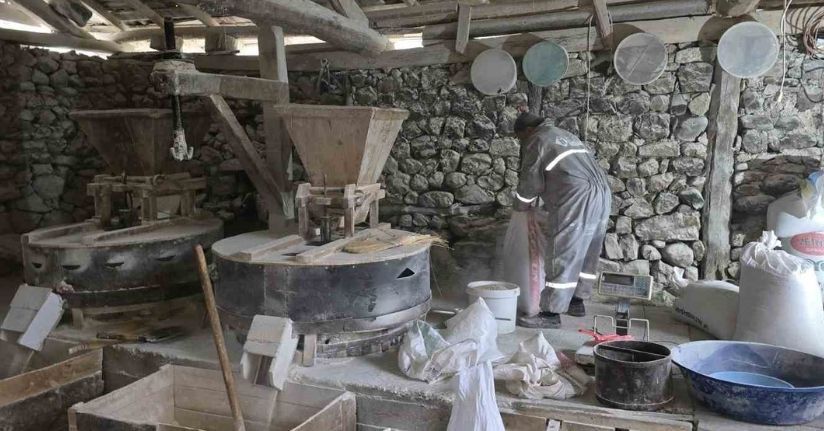 Tarihi değirmen suyun gücüyle 300 yıldır ayakta