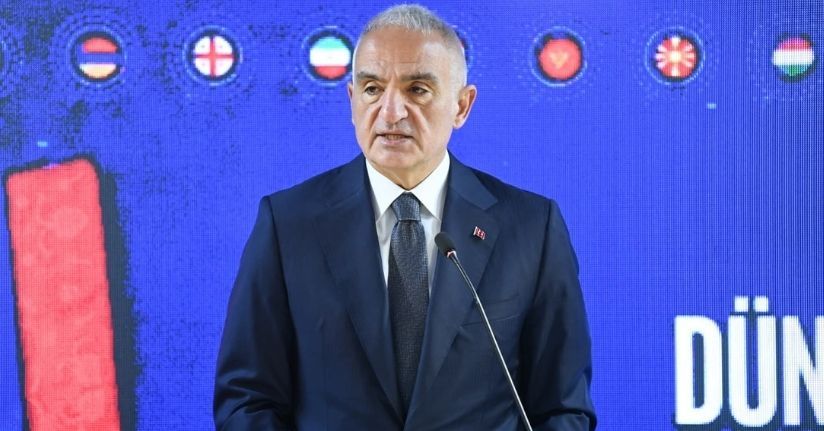 Bakan Ersoy, 'Dünya Dillerinde Türkçe Sözlüğü'nü kamuoyuna tanıttı