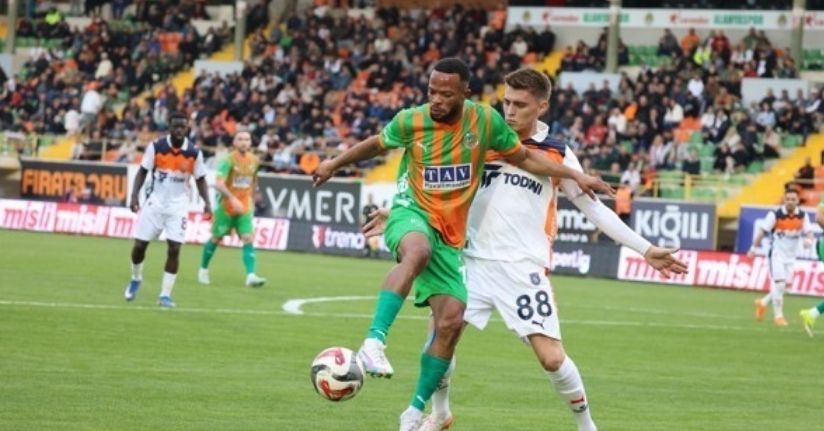 Corendon Alanyaspor: 1 - RAMS Başakşehir: 2 