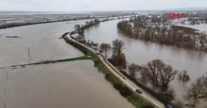 Edirne'de debisi artan Tunca'da 'kırmızı', Meriç'te 'turuncu' alarm verildi