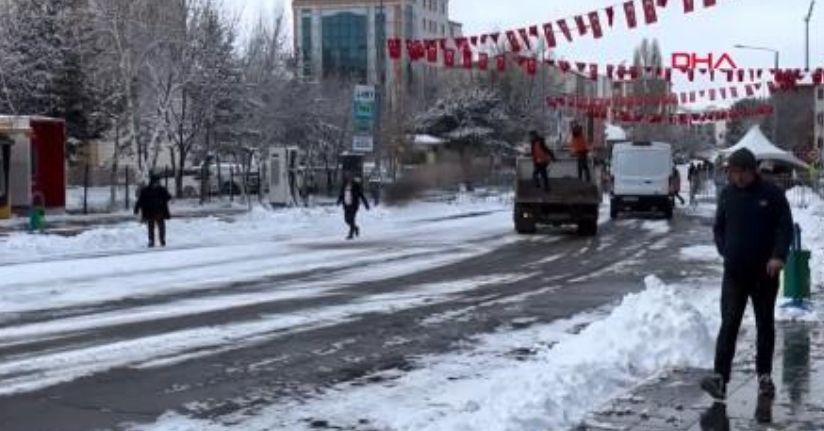 Ardahan, beyaza büründü