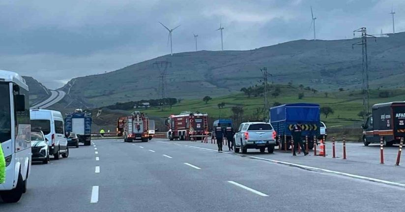 Balıkesir’de F-16 uçağının düştüğü İzmir-İstanbul otoyolu açıldı