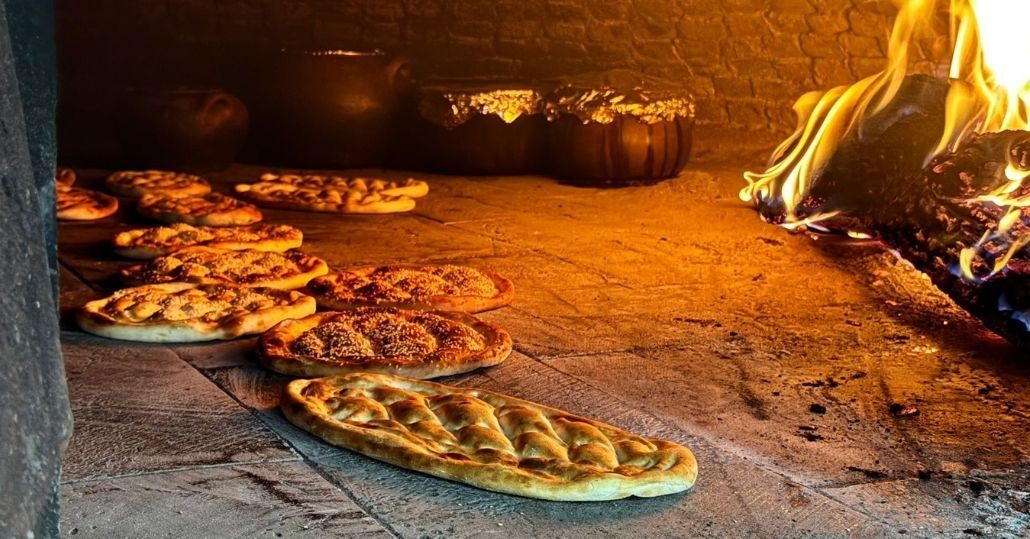 Siirt'te ramazanda fırınlarda tepsi ve güveç yoğunluğu