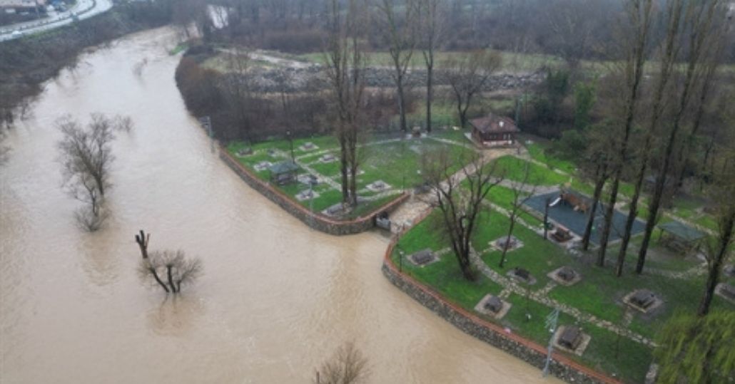 Bartın Irmağı’nda su seviyesi 3 metre yükseldi
