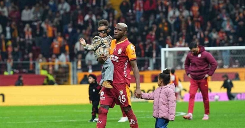 Galatasaray’da maç sonu üçlüsü Torreira ve Osimhen’den