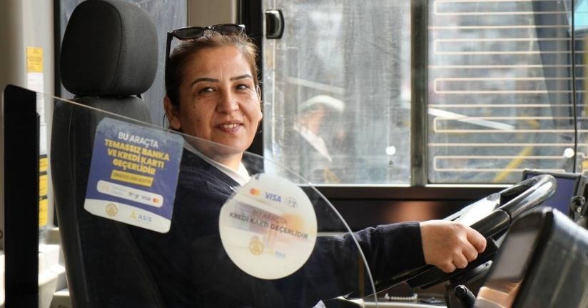 Hayaliydi, başardı: Şehrin ilk kadın otobüs şoförü oldu