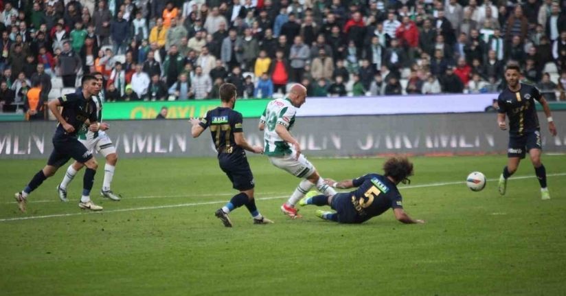 Konyaspor ile Kasımpaşa 30. randevuda
