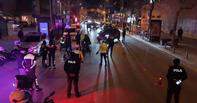 Bağdat Caddesi’nde trafik uygulaması: 400 bin lira ceza