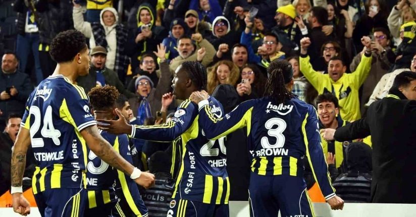 Fenerbahçe, geriye düştüğü maçlarda 18 puan topladı