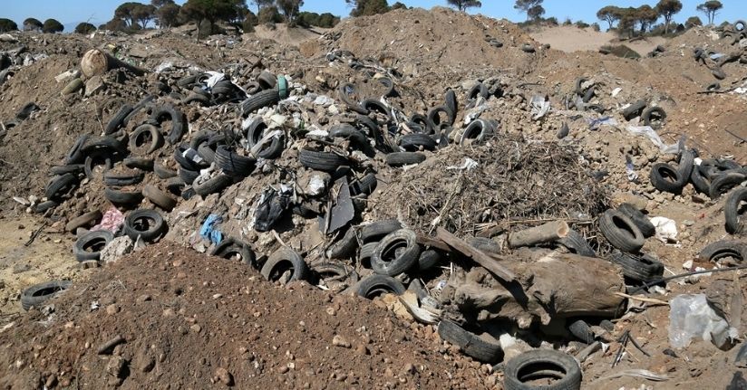 Caretta kumsalındaki temizlik çalışmasında 1500 lağım çukuru tespit edildi