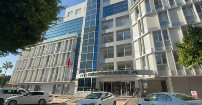 Mersin’de belediyede 'ihaleye fesat' ve 'rüşvet' soruşturmasında 20 gözaltı daha