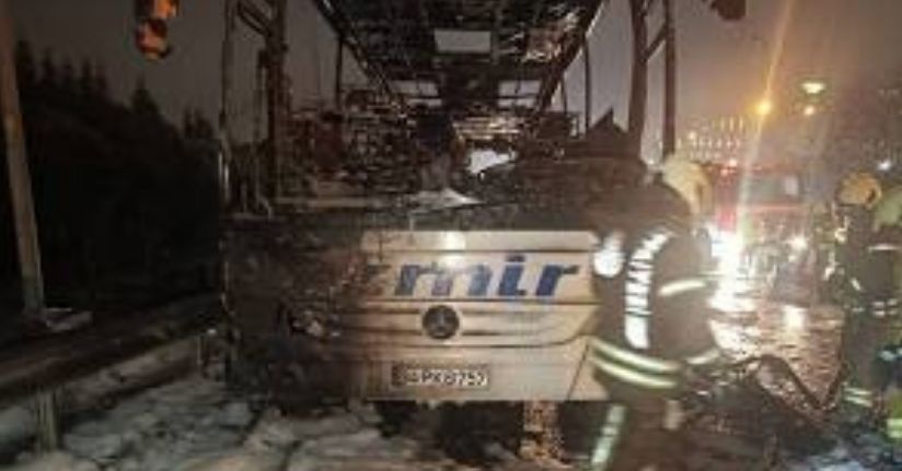 Bağcılar TEM’de yolcu otobüsü alevlere teslim oldu