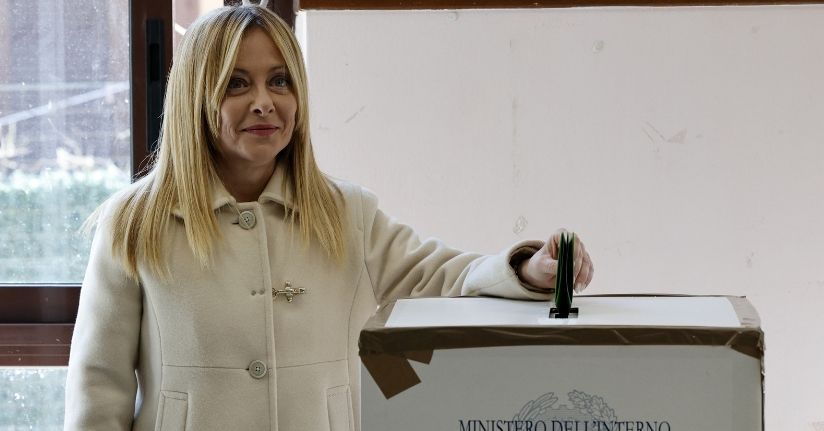 İtalya'da yargı reformu referandumda reddedildi