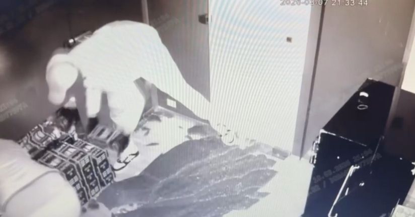  Fatih'te 40 kilo gümüş çalan 4 şüpheli yakalandı