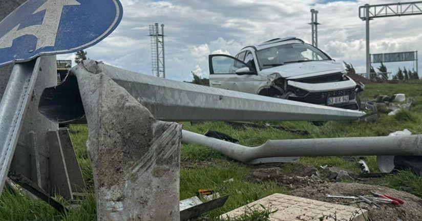 Diyarbakır’da okul servisi kaza yaptı: 13’ü öğrenci 15 yaralı