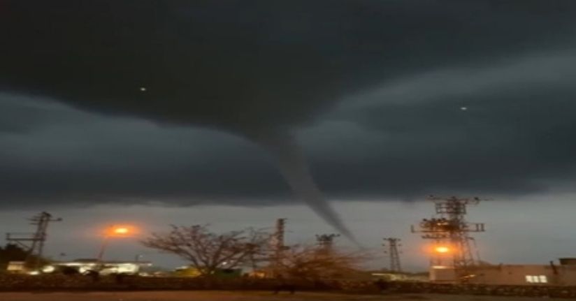 Mardin'de sağanak öncesi çıkan hortum kamerada