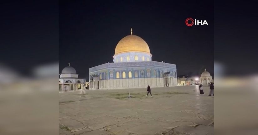 İsrail'in kapattığı Mescid-i Aksa, 41 gün sonra yeniden ibadete açıldı