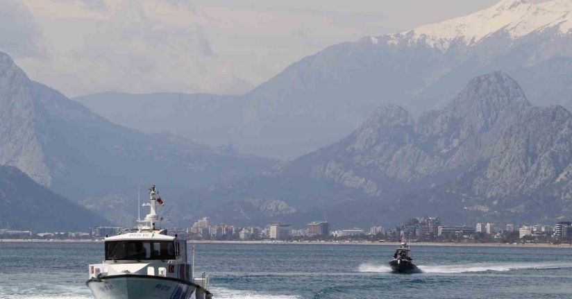 Suyun altını üstüne getiriyor, can kurtarmak için saniyelerle yarışıyorlar