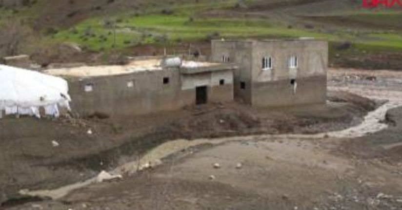 Siirt’te sağanak sele neden oldu; 35 küçükbaş öldü