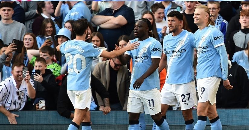 Premier Lig’de zirve yarışışında Manchester City, Arsenal’i mağlup etti