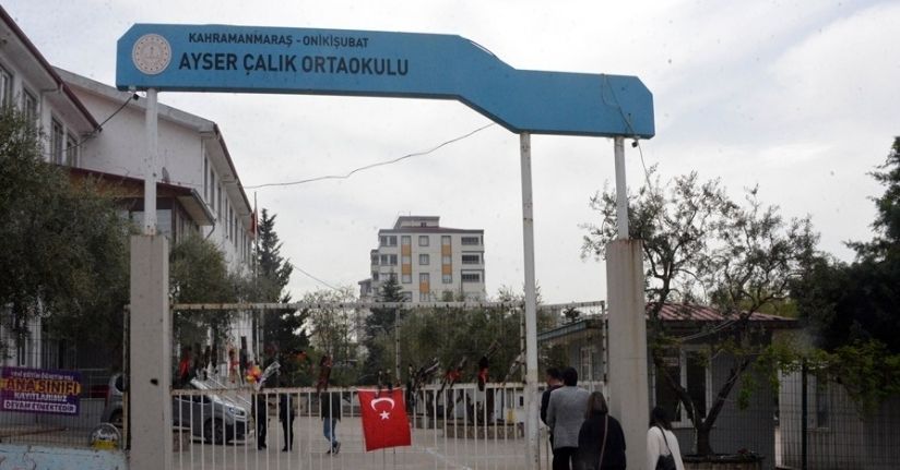 Kahramanmaraş'ta okuldaki saldırıda yaralanan 7 öğrencinin tedavisi sürüyorKahramanmaraş'ta okuldaki saldırıda yaralanan 7 öğrencinin tedavisi sürüyor