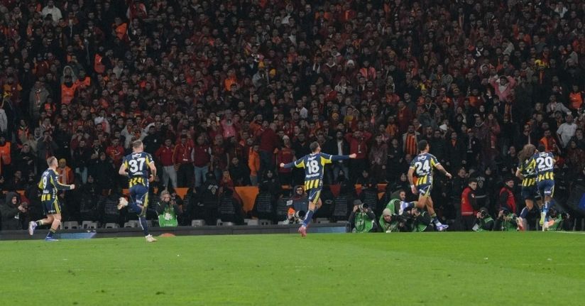 Fenerbahçe sezonun en kritik maçında Galatasaray’a konuk oluyor