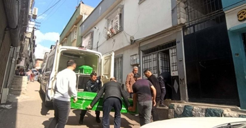 Gaziantep’te şiddet ve taciz iddiasıyla babasını öldüren çocuk tutuklandı