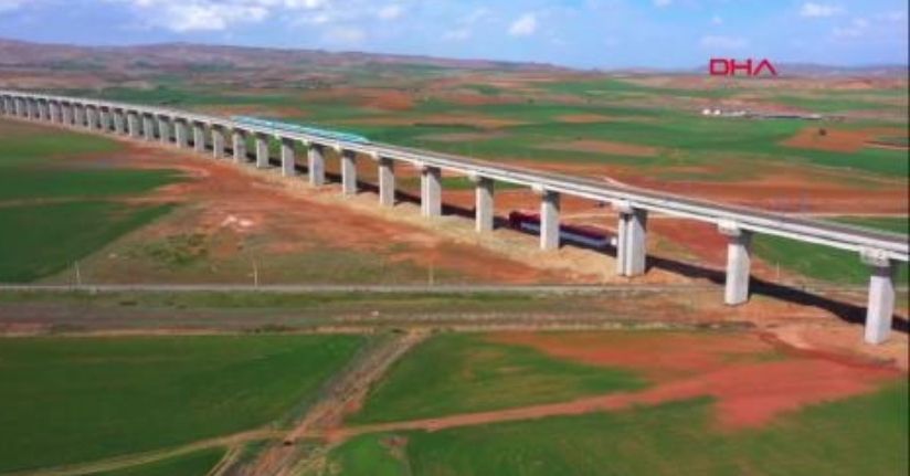 Sivas YHT Hattı'nı 3 yılda 2 milyon 356 bin yolcu kullandı
