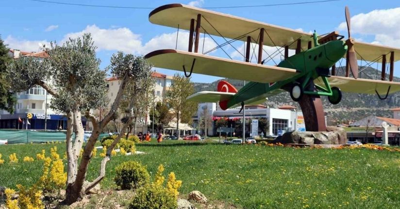 Kurtuluş savaşının sessiz efsanesi ‘İsmet Tayyaresi’ Muğla’da birebir sergileniyor