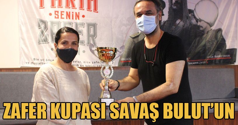 Bilardo Zafer Kupasının sahibi Savaş Bulut