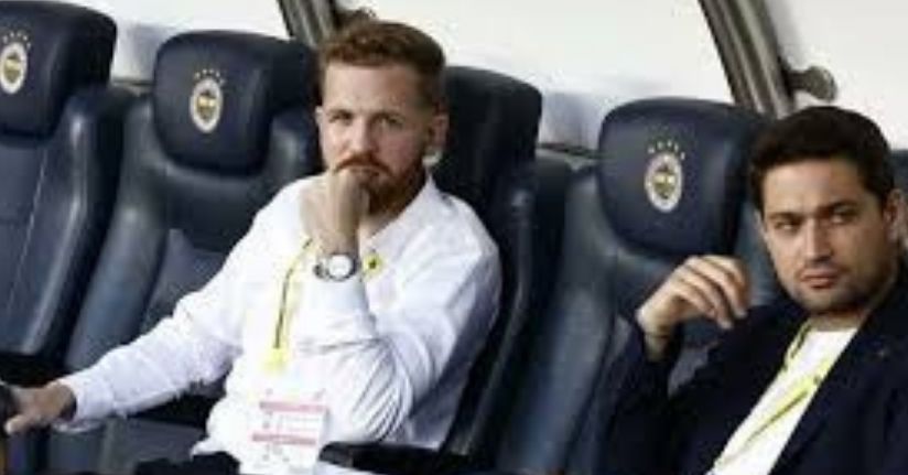 Fenerbahçe, Sportif Direktör Devin Özek ve Futbol Koordinatörü Berke Çelebi ile yolların ayrıldığını açıkladı