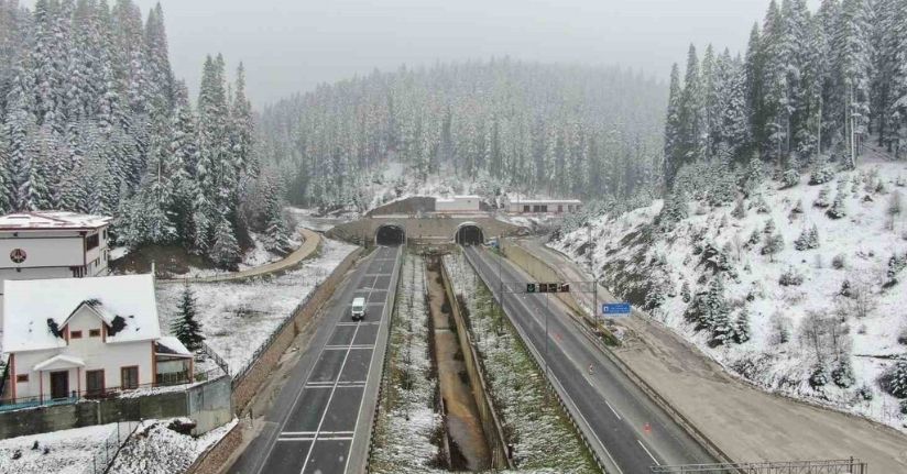 Ilgaz Dağı mayıs ayında beyaza büründü
