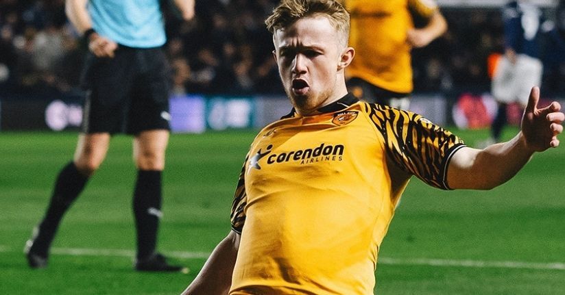 Hull City, play-off finaline yükseldi