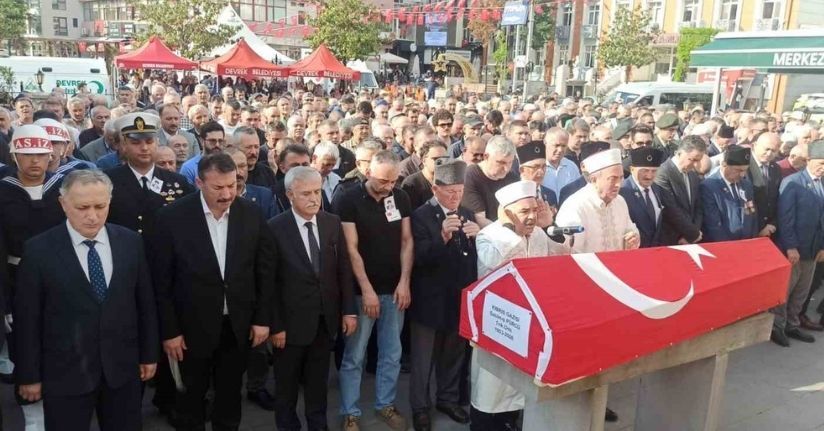 Devrekli Kıbrıs Gazisi son yolculuğuna dualarla uğurlandı