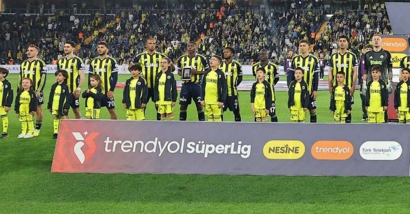 Fenerbahçe, ligde 11. beraberliğini aldı