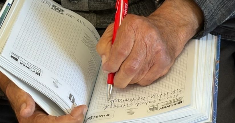 Bir ömrü defterlere sığdırarak 59 yıldır günlük tutuyor